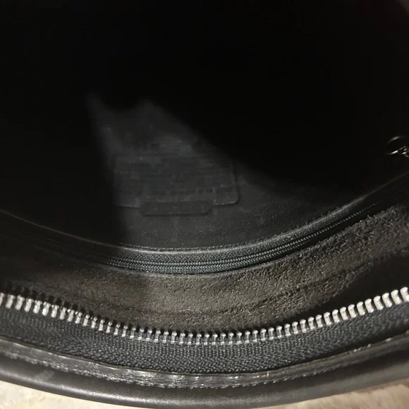 Coach Vintage  Black Leather purse - Picture 4 of 9